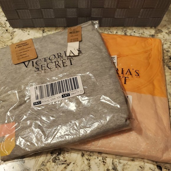 Victoria Secret PINK Bike Shorts & Shirt Set - Picture 3 of 14